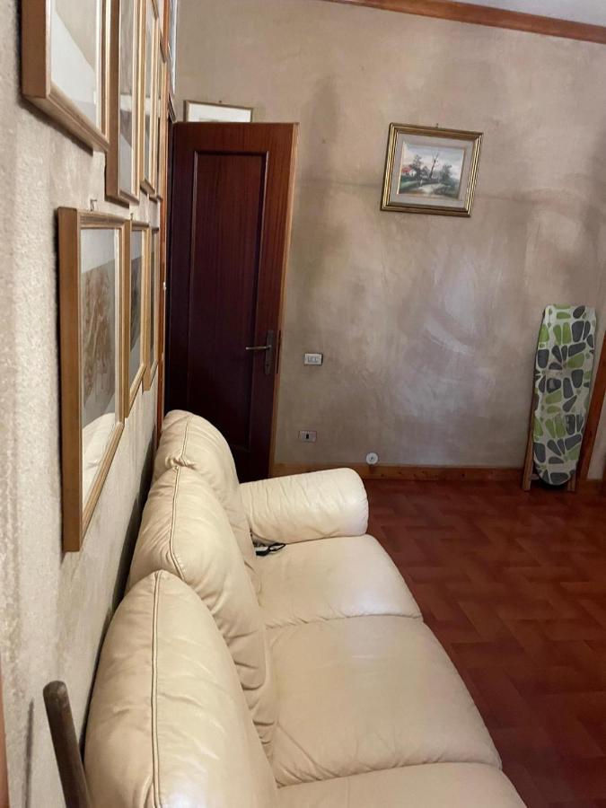 Casa Degli Zii Appartamento Letizia Luni Bagian luar foto