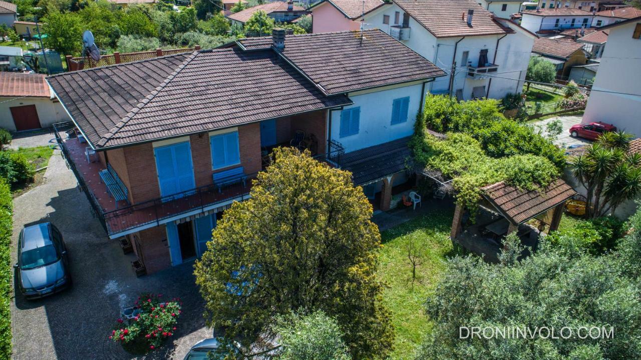 Casa Degli Zii Appartamento Letizia Luni Bagian luar foto