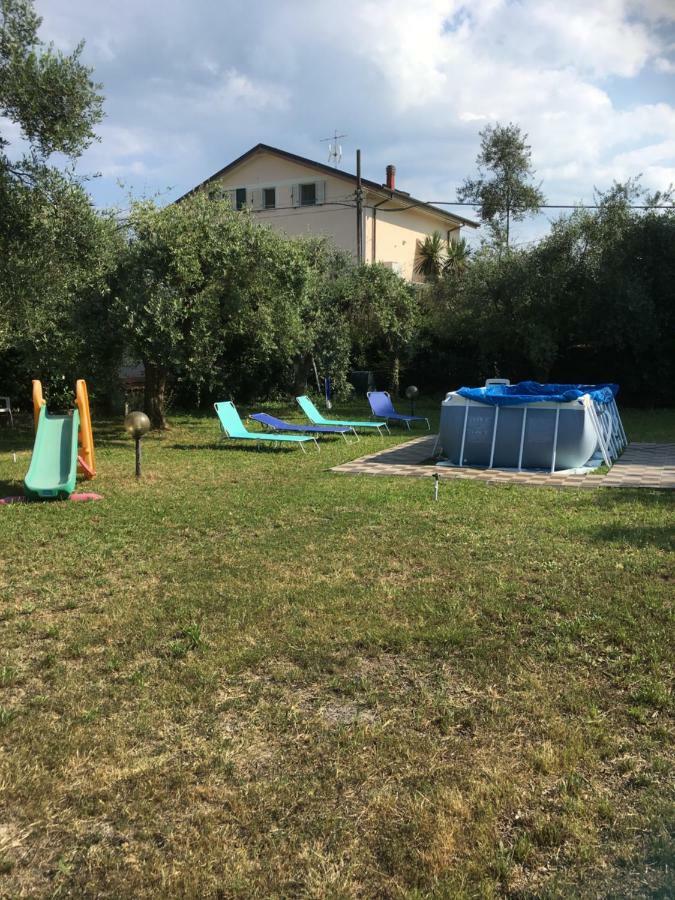 Casa Degli Zii Appartamento Letizia Luni Bagian luar foto