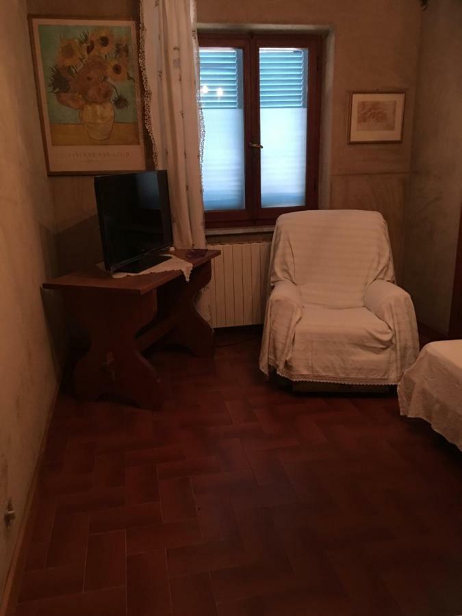 Casa Degli Zii Appartamento Letizia Luni Bagian luar foto